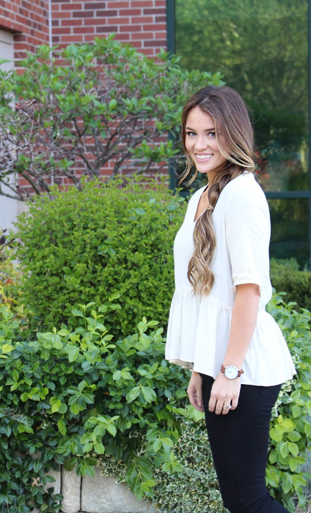 Perfect Peplum top! White flowy shirt for summer and spring. Mom style, women's fashion. 
