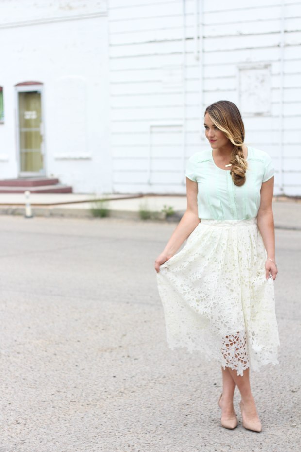 White floral and lace medium length skirt, with mint top. Dressy date night style for Spring. 