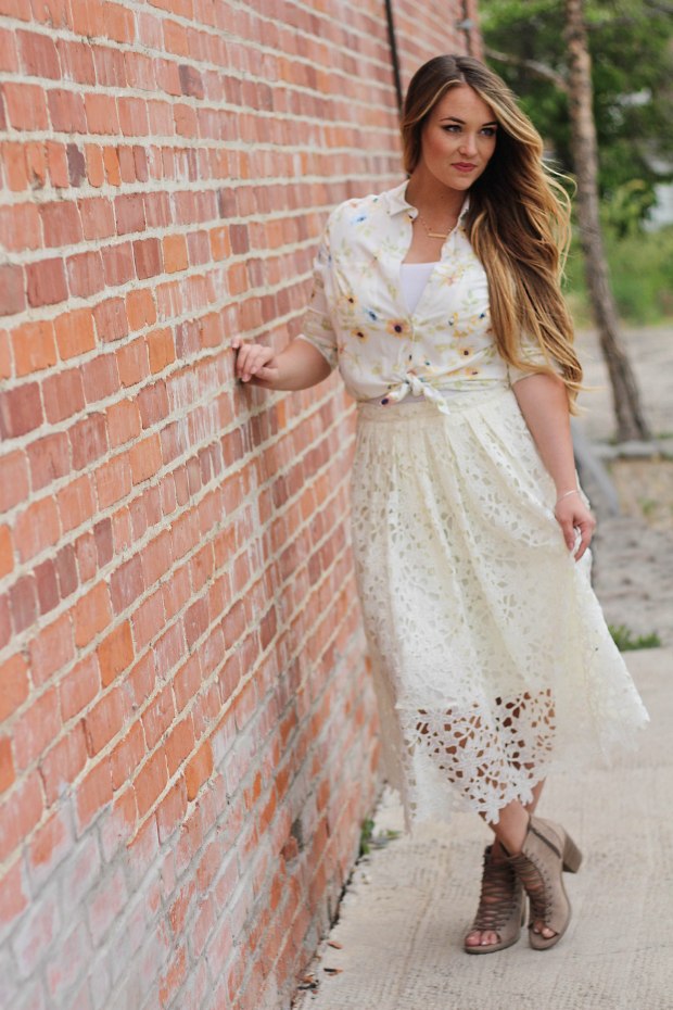For the second, more casual look, I paired the Hydrangea skirt with the Garden Romp top.  Tying it in front gives it a little more personality, as well as helping to create a more flattering shape.  I will be wearing this top a lot this summer! Also, it is on sale whoop whoop!